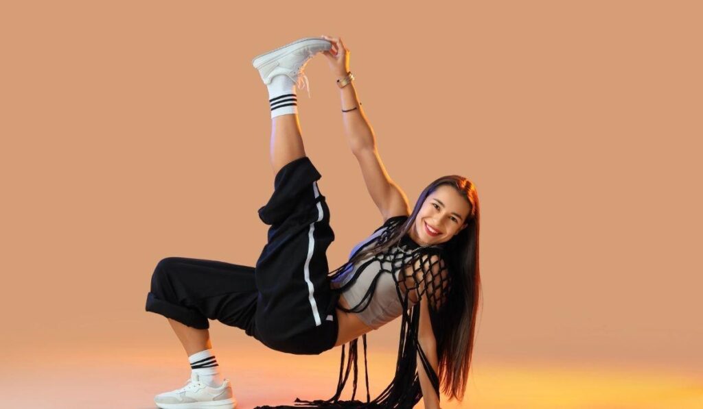 梅田（大阪）のヒップホップダンス初心者クラス少人数レッスン風景