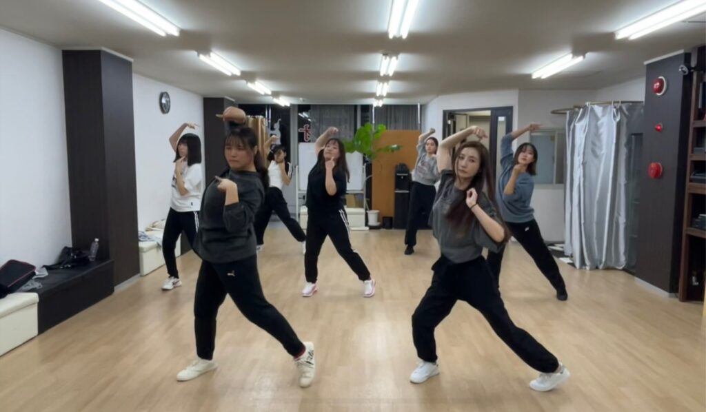 大阪でTikTokダンスレッスンを受けるダンス初心者