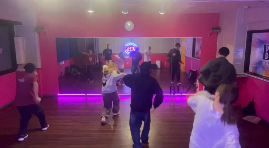 大阪で初心者が通いやすい少人数K-POPダンスクラス