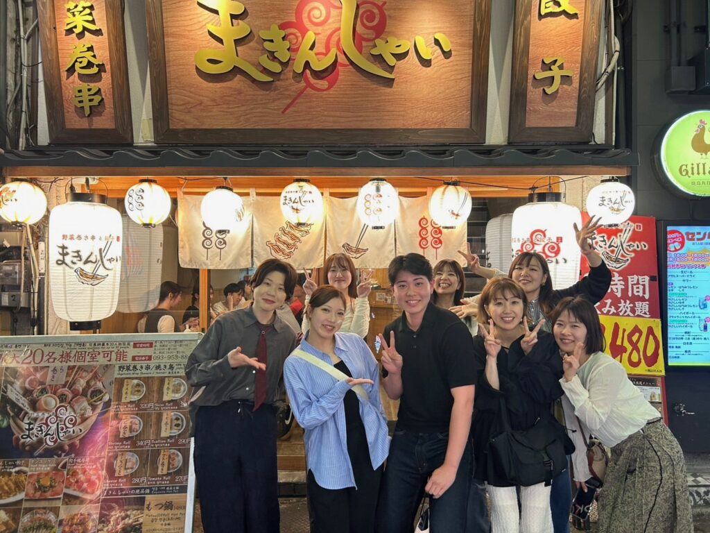 大阪ダンススクールブライトで初心者がレッスンを受ける様子